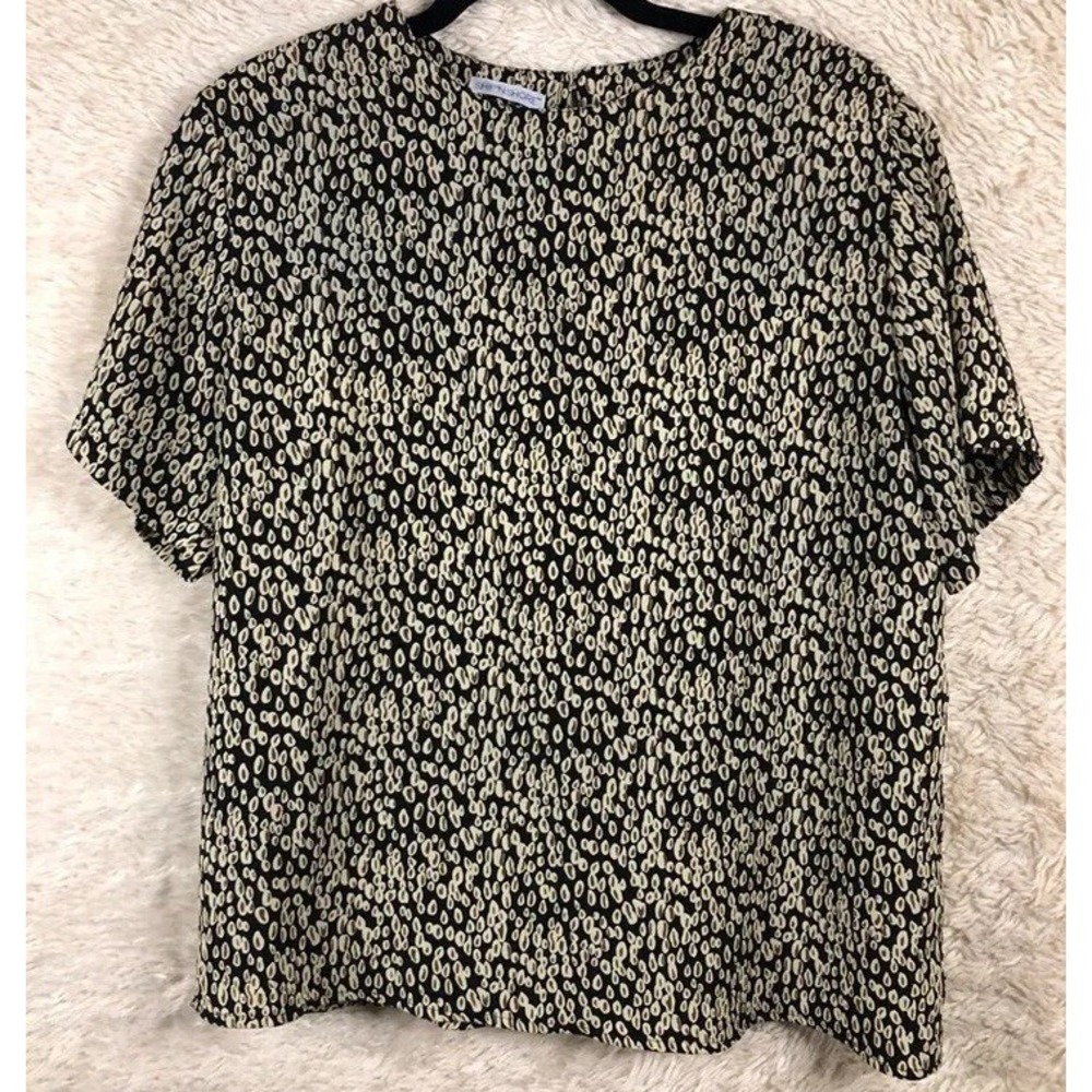Ship'n Shore Womens Basic Blouse Black Abstract Print‎ Short Sleeve Crew Neck M